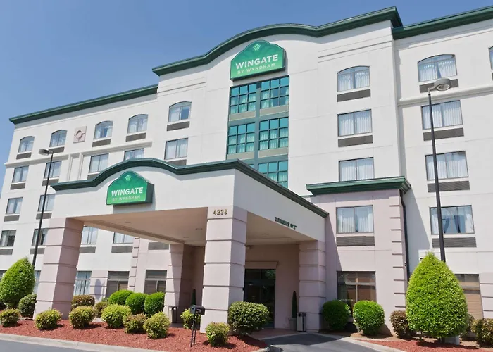 Wingate By Wyndham Charlotte Airport Hotel